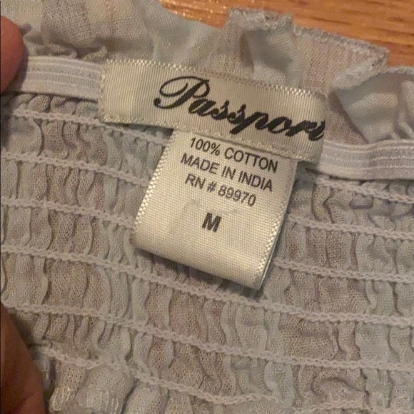 blouse - Picture 3 of 3